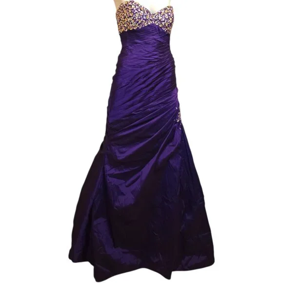 🏷️NWT  -  MORI LEE Dark Purple Strapless Prom Gown sz 8  -  NWT🏷️ - Picture 2 of 13